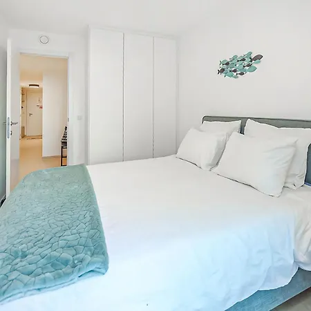 Апартаменти 2 Bedroom Gorgeous In Остенде