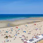 Апартаменты Cozy In With Wifi *